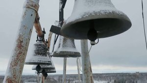 Часовые колокола на крыше Гатчинского дворца