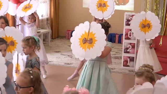 Пример выпускного в 3 камеры с 2 точек-дс-137 смотреть онлайн