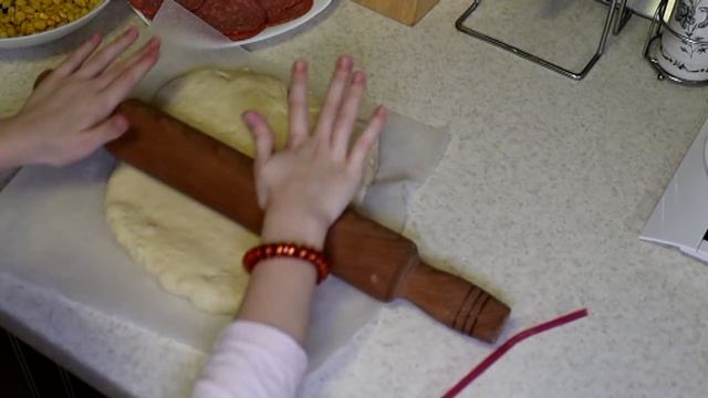 ? ПИЦЦА ДЛЯ ДЕТЕЙ ? Что положить в детскую пиццу ? Какую пиццу любят дети. смотреть онлайн