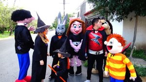 Nos persiguen los Monstruos - Bely y Beto con @MegafantasticoTv