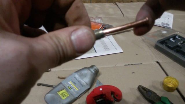 Изготовление новых тормозных трубок для авто. Обжимаем концы смотреть онлайн