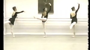 Grand battement jeté (Правая нога) Classical Ballet Lesson.