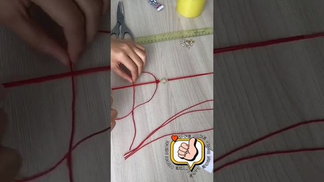 МК браслет плетение из красная нить/казакшавидио#лайфхаки #браслет#браслетсвоимируками#браслетизбус