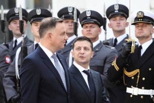 Зеленский даст гражданам Польши особый статус на Украине / События на ТВЦ