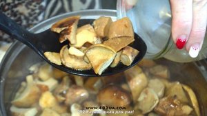Грузди маринованные, консервация, оригинальный рецепт,