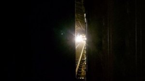 Прибытие метропоезда на станцию Ломоносовская, Санкт-Петербург
