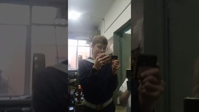 я теперь кодет и по этому я со своими одноклассниками должен ездить в какой-то сгувт смотреть онлайн