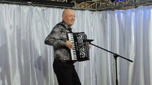 Nikolai Zasidkevich - - Taka Takata (accordeon) / Joe Dassin.