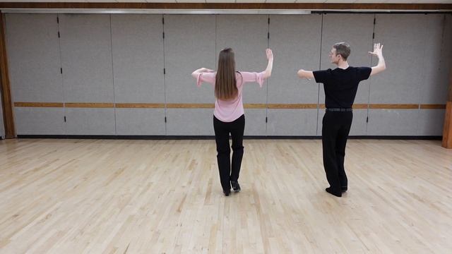 How To Dance The Swing Step in Foxtrot смотреть онлайн