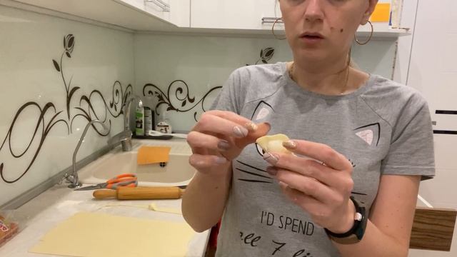 VLOG: Готовим СОСИСКИ В ТЕСТЕ/Отправила МУЖА ЗА ПРОДУКТАМИ