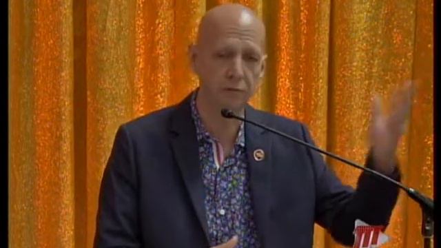 MacFarlane Launches Christmas Joy, Chimes of Peace смотреть онлайн