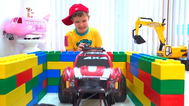 Макс и его машинки смотреть онлайн