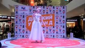 "Бьют часы на старой башне"