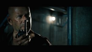 Крепкий орешек 4