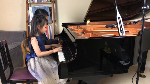 Tango-Prelude II (Manfred Schmitz) played by Aria Chen (7 Years old) and Aaron Chen (7 Years old) смотреть онлайн