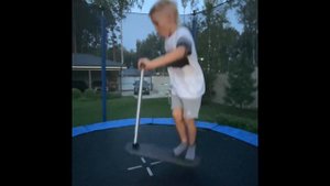 Батутный самокат