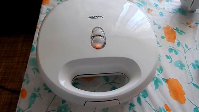 Вкусные горячие бутерброды и быстрый , вкусный обед смотреть онлайн