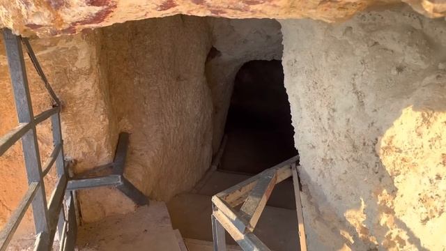 Самый ОПАСНЫЙ и КРАСИВЫЙ пляж в СЕВАСТОПОЛЕ ! Пляж АВТОБАТ ШОКИРУЕТ своим ВИДОМ! Отдых 2022