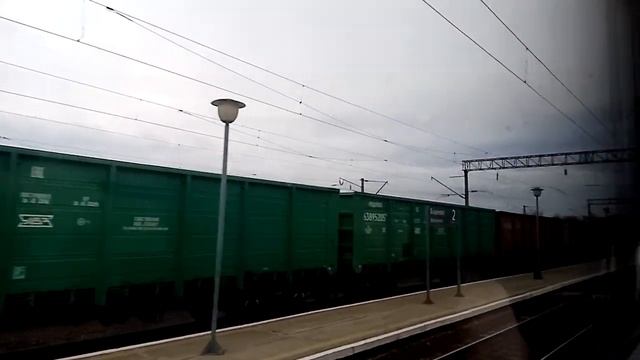 ТЭП70 и ТЭП70 с грузовым поездом смотреть онлайн