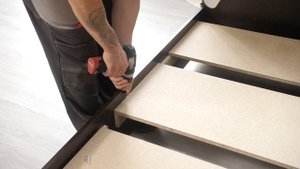 Сборка основания кровати из листов ДСП