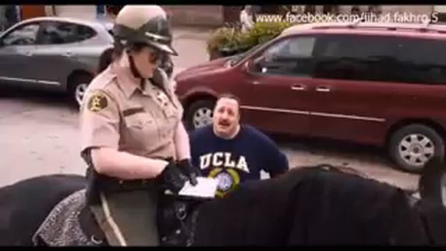 Удар лошади смотреть онлайн