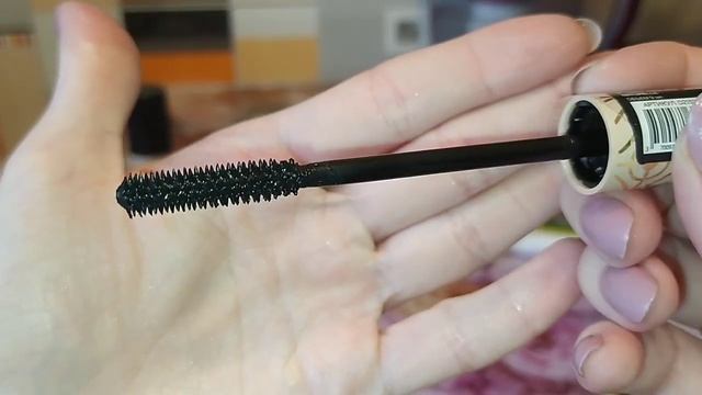 Косметичка на март 2022 года. смотреть онлайн