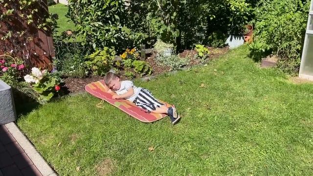 Успела,моя работа,газ на участке?будем миллионеры,ватрушки из покупного теста,у нас опять шумно? смотреть онлайн