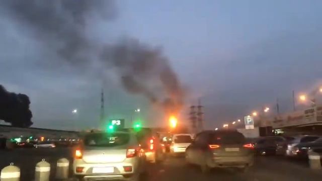 Капотня горит и травит жителей Москвы, все смотрят и молчат! смотреть онлайн