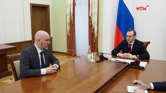 «Рабочая встреча Артёма Здунова и Александра Чарикова».