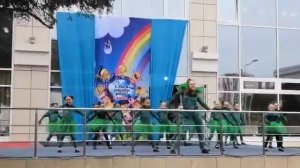 "Танец лягушат"