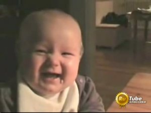 Смех малыша в Slow Mo