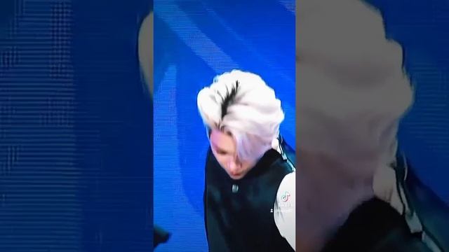 Stray Kids смотреть онлайн