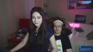 У БУСТЕРА ВСТАЛ НА СТРИМЕ?!