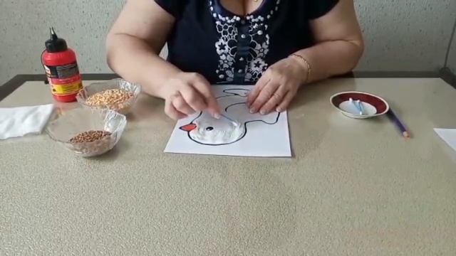 Аппликация крупой. Цыпленок. Воспитатель Садило Наталия Николаевна смотреть онлайн