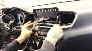 Установка магнитолы TEYES на Kia Ceed 3 CD【F2】2018-2022