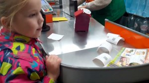 312/Всё таки выпросила Кошкин Дом
