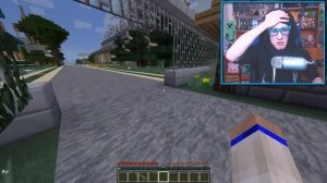 БАБУЛЯ МАЙНКРАФТЕРША ПРОТИВ ЛУНТИК.EXE В MINECRAFT!