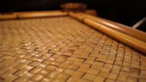 Прикроватная тумба из бамбука Bamboo. Купить плетёную тумбочку в спальню в Калининграде и области