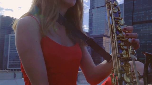 Саксофонистка  Karina Bagdasar