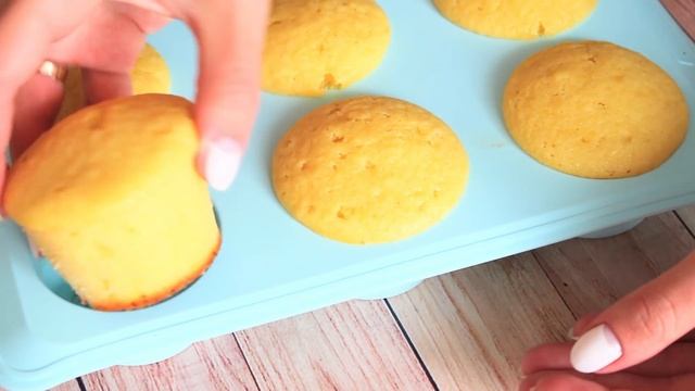 АПЕЛЬСИНОВЫЕ МАФФИНЫ на ПАСХУ которые ТАЮТ ВО РТУ?Olya Pins смотреть онлайн