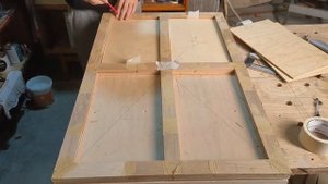 Журнальный столик со столешницей из паркета #powermatic100 #powermatic_на_век