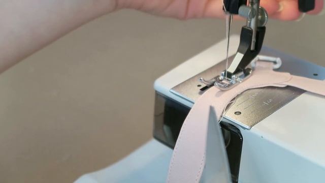 Sew a hobbyhorse bridle смотреть онлайн