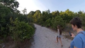 Камбоджа. Прогулка по острову Ронг. Пляжи, природа, еда, приключения