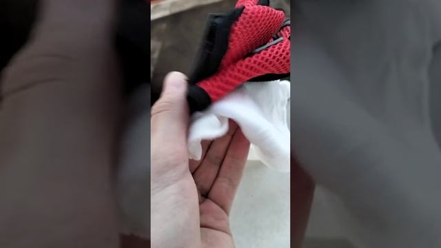 ВЫБРАЛ КРАСНЫЕ ? #перчатки #покатушки #транспорт #электросамокаты #велосипед #лес смотреть онлайн