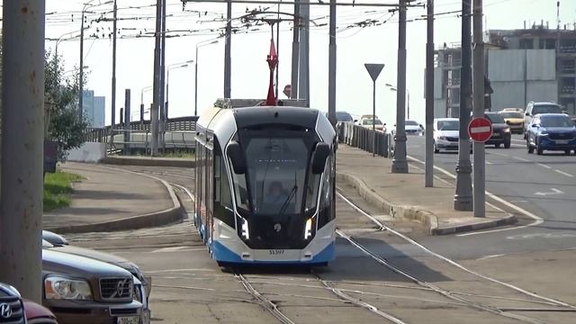 Видео подборка трамваев Tatra-t3 (МТТЧ), "Витязь-Москва 2" и "Львёнок" на северо-западе Москвы смотреть онлайн