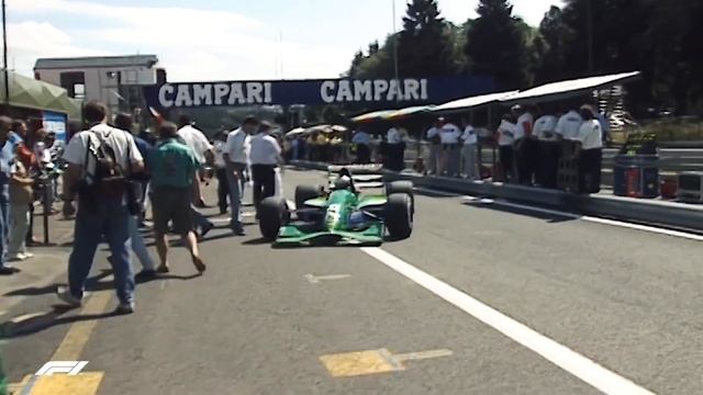 Top 10 Moments of Schumacher Brilliance смотреть онлайн