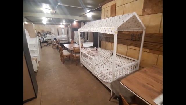 Купили мебель в магазине  хороших цен в Мерсине. Скидки на прямую от хозяина. Рассрочка. Турция.