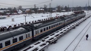 Электропоезд ЭП2Д-0160 сообщением "Стрешнево - Волоколамск", станция Манихино 1