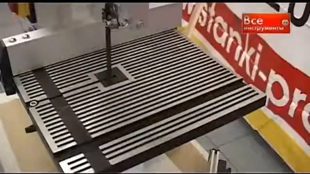 Ленточная пила по дереву PROMA PP-250 смотреть онлайн