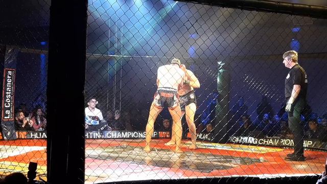 Pelea Adrián Oviedo vs Juan Ibañez. kickboxing profesional. смотреть онлайн